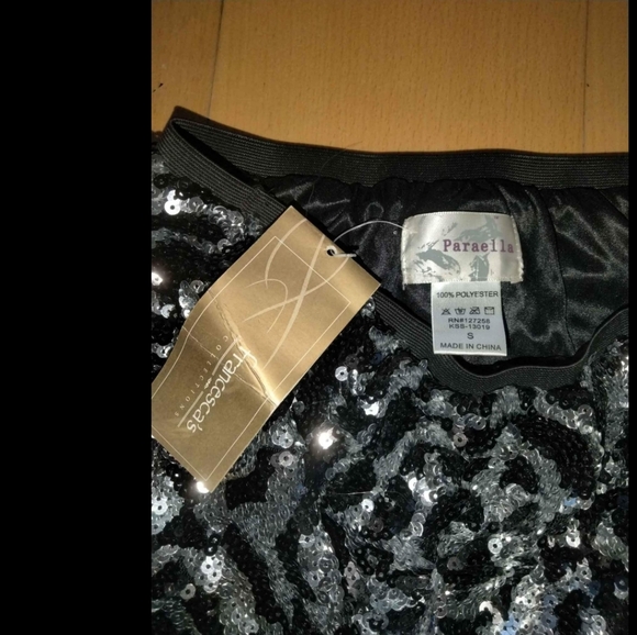 Silver and black beautiful prince skirt with tags - Picture 2 of 3